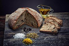 240 Derece Zeytinli Ekmek