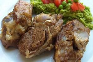 Bezelye Püreli Kuzu Kapama