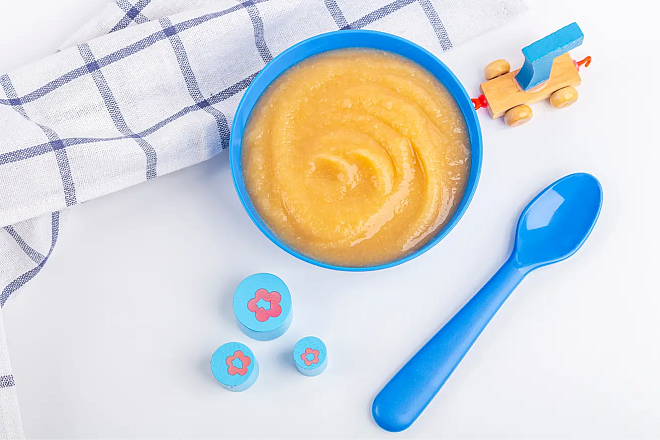 Bebeklerde Ek Gıdaya Geçiş