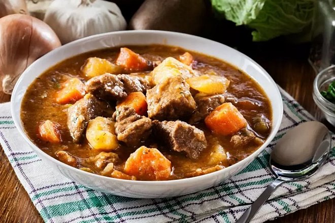 Lokanta Usulü Dana Tas Kebap